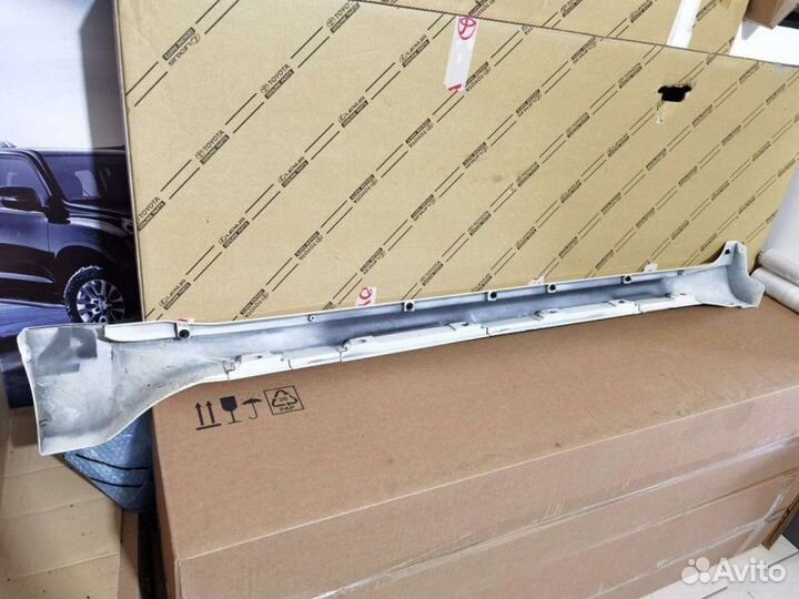 Накладка порога правая Toyota Land Cruiser Prado