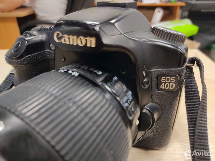 Зеркальный фотоаппарат Canon EOS 40d