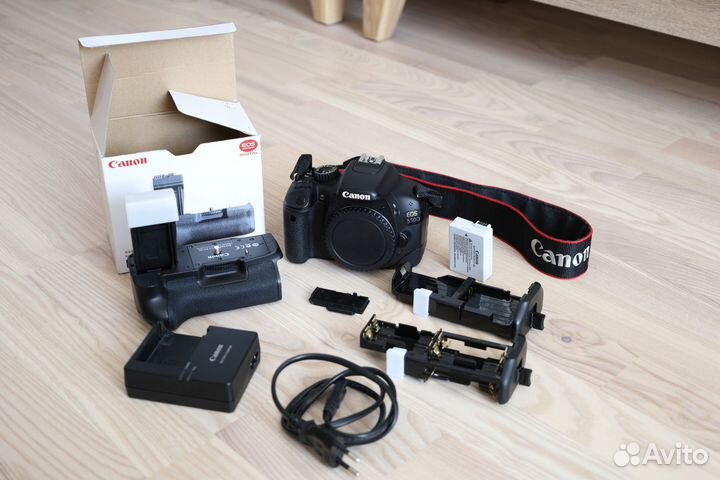 Canon EOS 550D + BG-E8