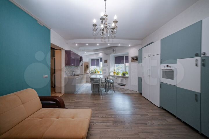 3-к. квартира, 74 м², 3/8 эт.