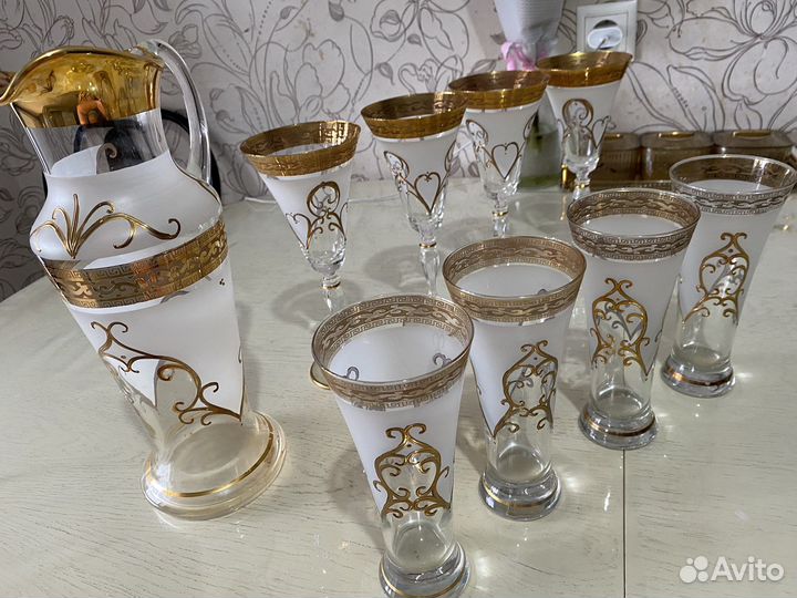 Графин с бокалами