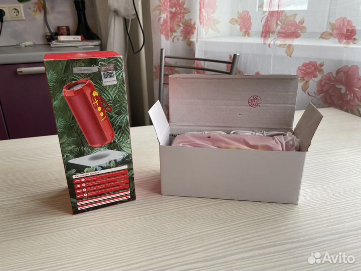 Блютуз колонка