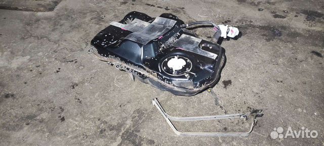 Топливный бак Lancer X