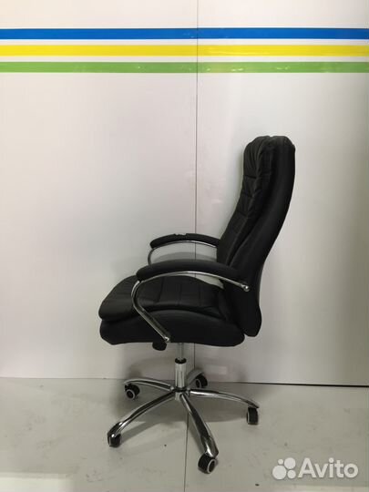 Кресла руководителя новые цвет чёрный