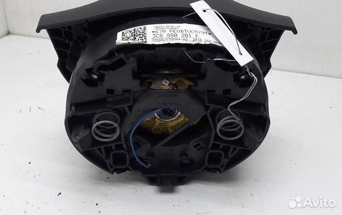 Подушка безопасности в рулевое колесо Volkswagen P