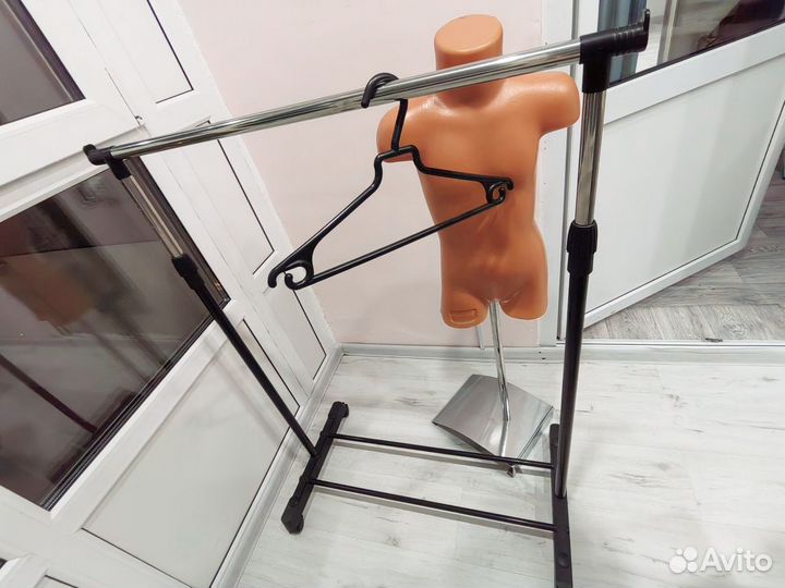 Манекены детские витрины, стойки