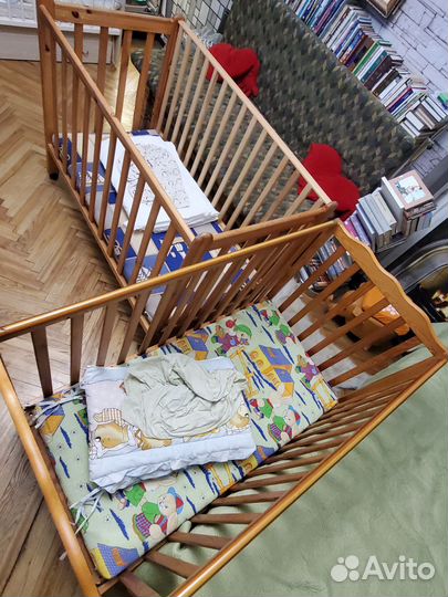 Кровати на колесах с матрасами и бортиками 2шт