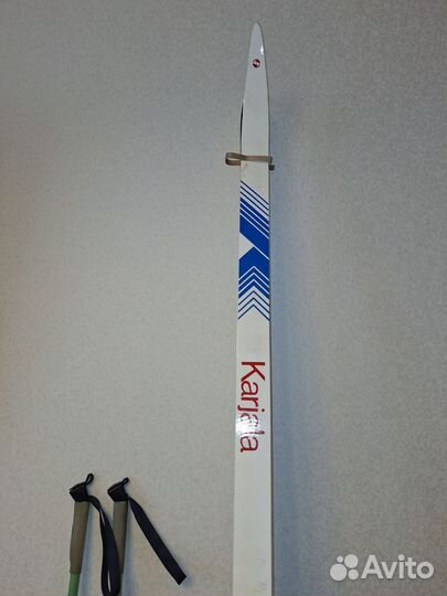 Лыжи, палки, лыжные ботинки