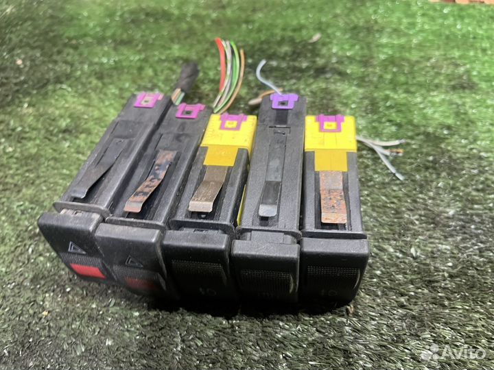 Кнопка аварийки Audi A4 B5 8d0941509c