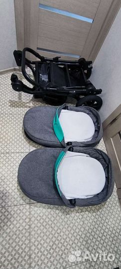 Коляска для двойни