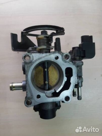 Заслонка дроссельная Toyota Corolla Axio ZZE122