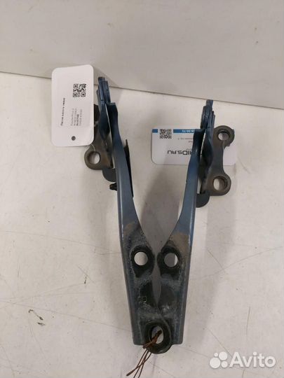 Петля капота левая Toyota Prius 2 NHW20
