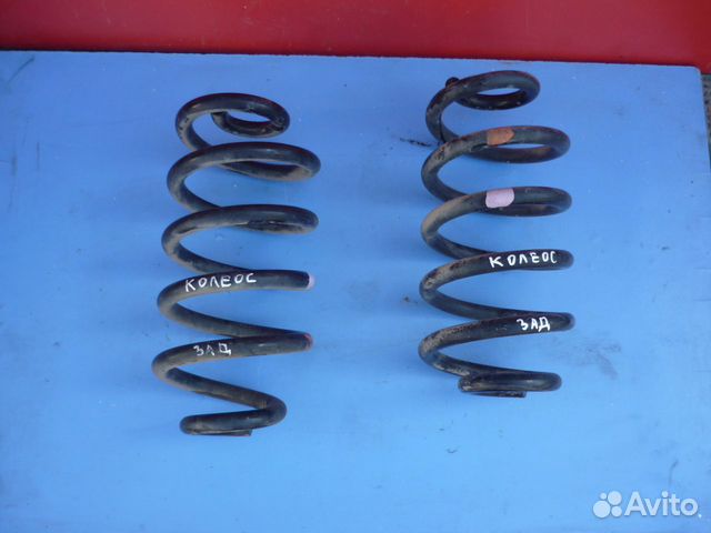 Пружина задняя Рено Колеос правая левая
