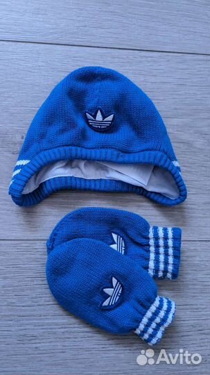 Комплект шапка и варежки