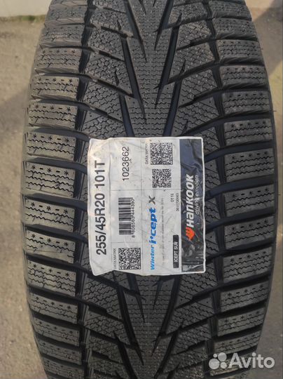 Hankook Winter I'Cept X RW10 255/45 R20 101T