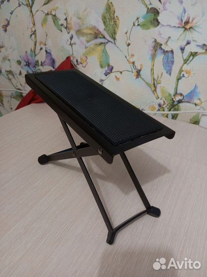 Акустическая гитара