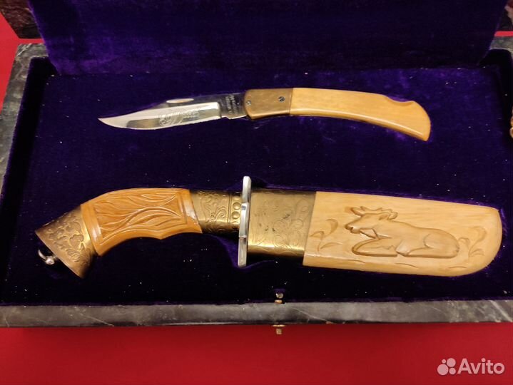 Набор ножей в шкатулке, камень змеевик, ед.экз