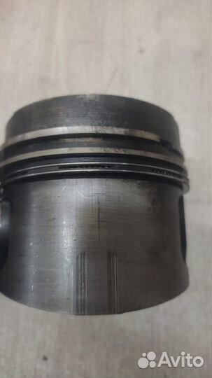 Б/У Поршень MB om. 617 616#008