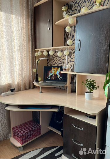 Стол письменный компьютерный угловой