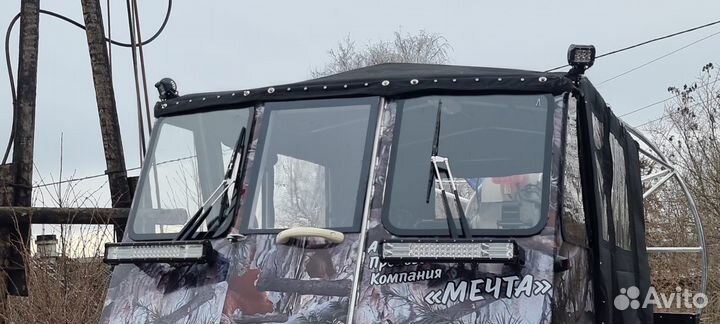 Аэролодка «Бриз 555» двигатель 200 л.с