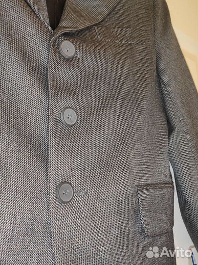 Пиджак школьный р.128 шерсть новый