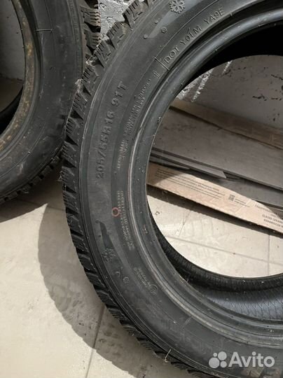 Kumho I'Zen KW22 205/55 R16