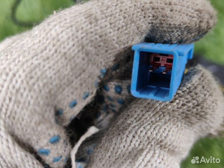 Преднатяжитель ремня безопасности передний правый