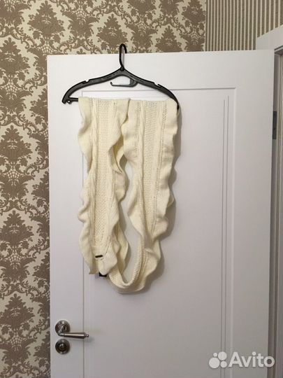 Длинный шарф от Tommy Hilfiger