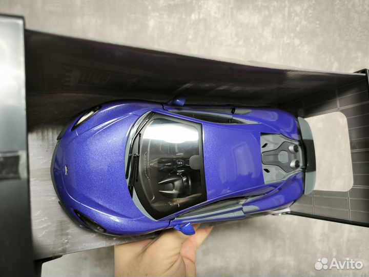 McLaren 600 LP solido 1:18