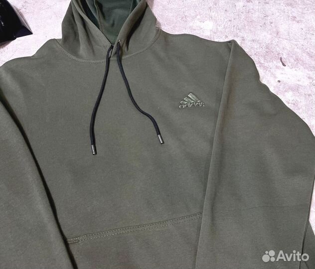 Спортивные костюмы Adidas