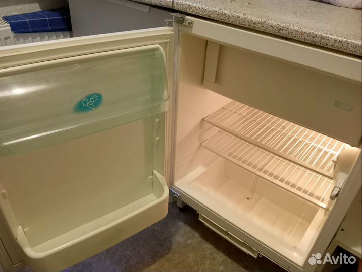Холодильник бу маленький высота 85 см