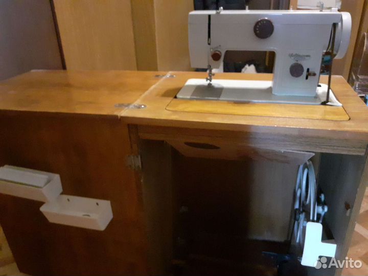 Швейная машина Чайка 134