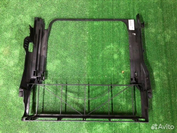 Крепление радиатора Bmw X5 E53 3.0D 2004