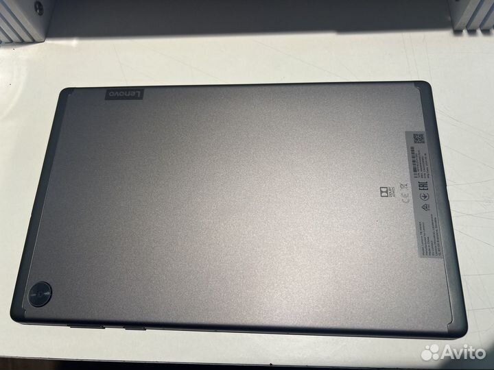 Планшет Lenovo TB X606X