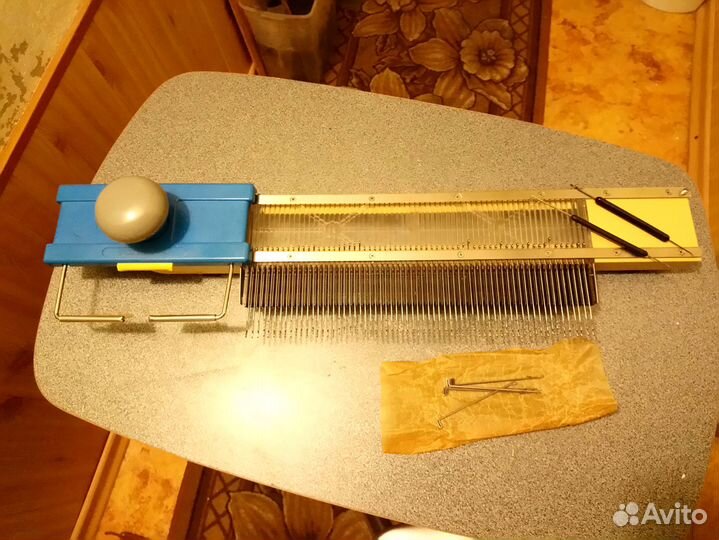 Ручная вязальная машинка