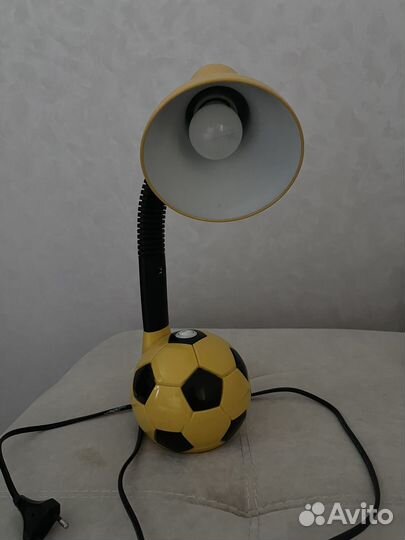 Лампа настольная