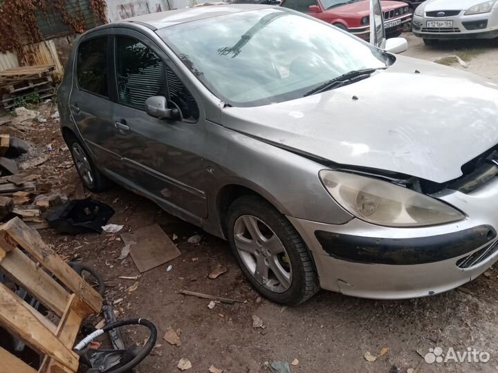 Peugeot 307 в разборе