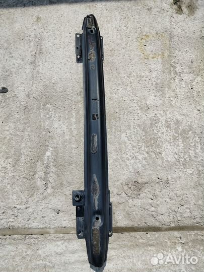 Усилитель заднего бампера Volkswagen Phaeton I (20