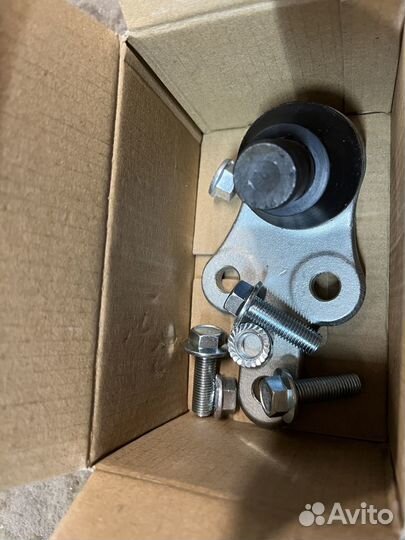 Шаровая опора передняя Форд Фокус 3 левая правая