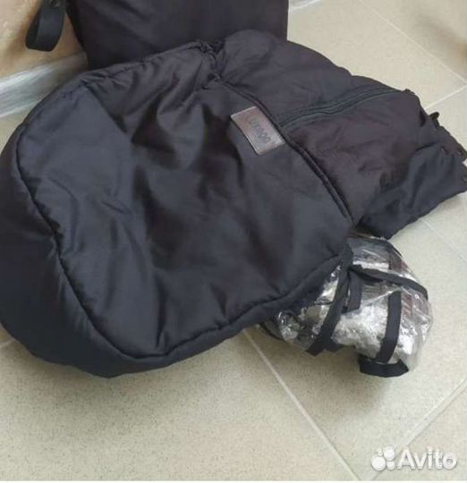 Теплая накидка на ножки на прогулочную коляску