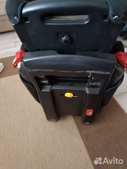 Детское автокресло бу 9-18кг recaro