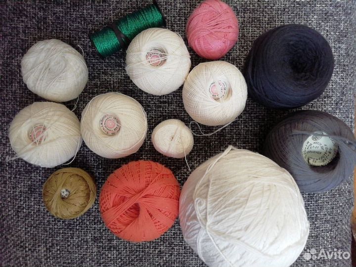 Нитки для шитья и вышивания,молнии