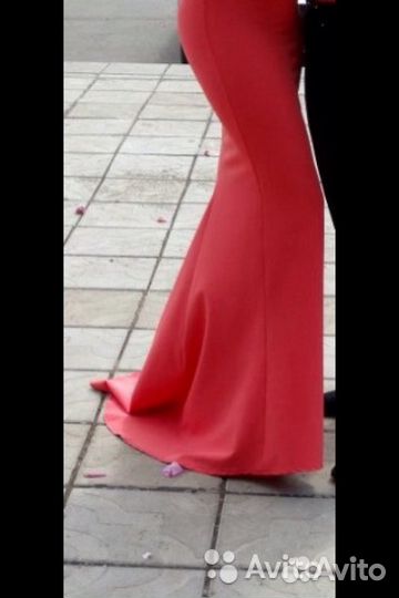 Шикарное вечернее платье