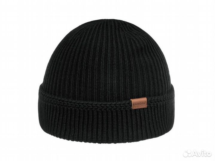 Черная шапка 