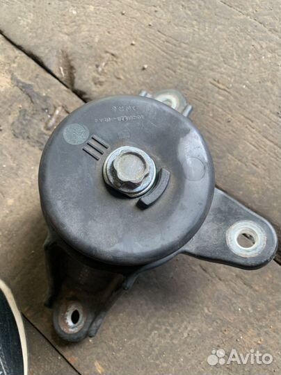 Подушки двигателя оригинал honda accord 8