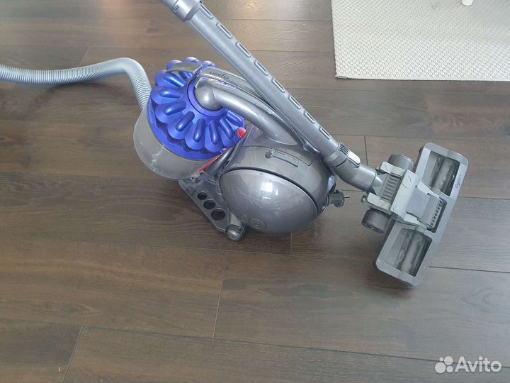 Пылесос Dyson