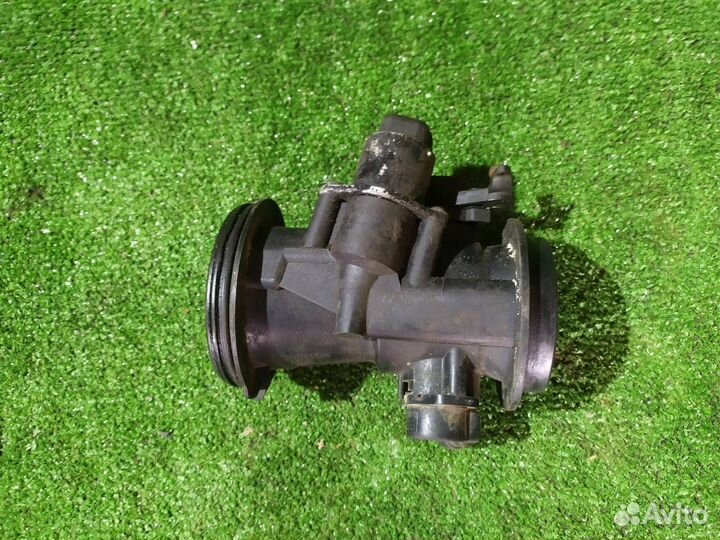 Дроссельная заслонка Renault Logan седан 1.4 2007