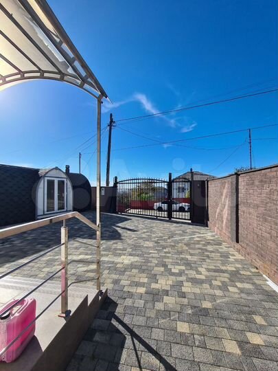 2-к. квартира, 75 м², 1/2 эт.