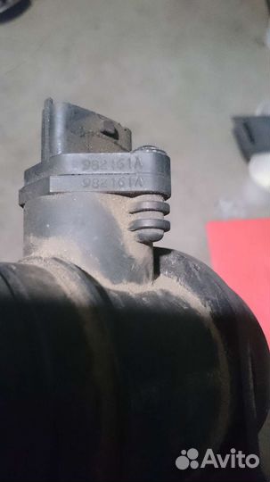 Инжектор 8 клапанный в сборе