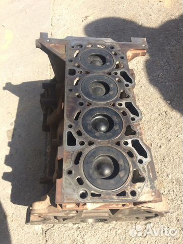 Блок цилиндров с поршнями Peugeot Boxer двс 2,2FWD